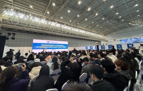聚勢世界灣區(qū)，共繪綠色發(fā)展新藍圖！2025鴻威&#183;世界環(huán)保產業(yè)博覽會8月8日重磅開啟